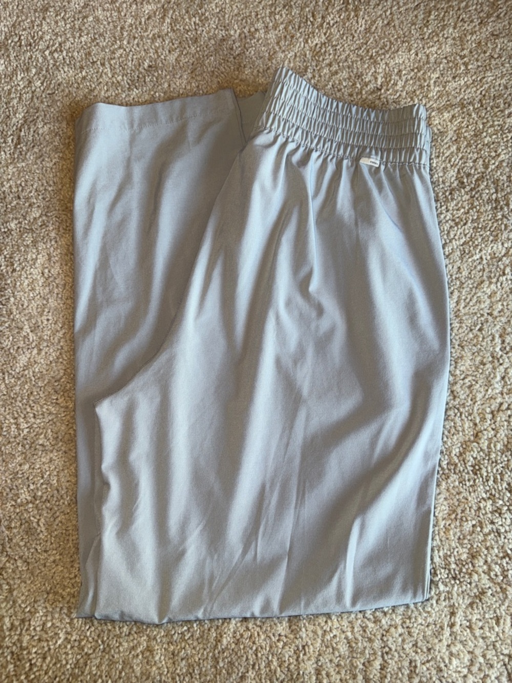 NWOT Vuori Women’s Villa Ankle Pant